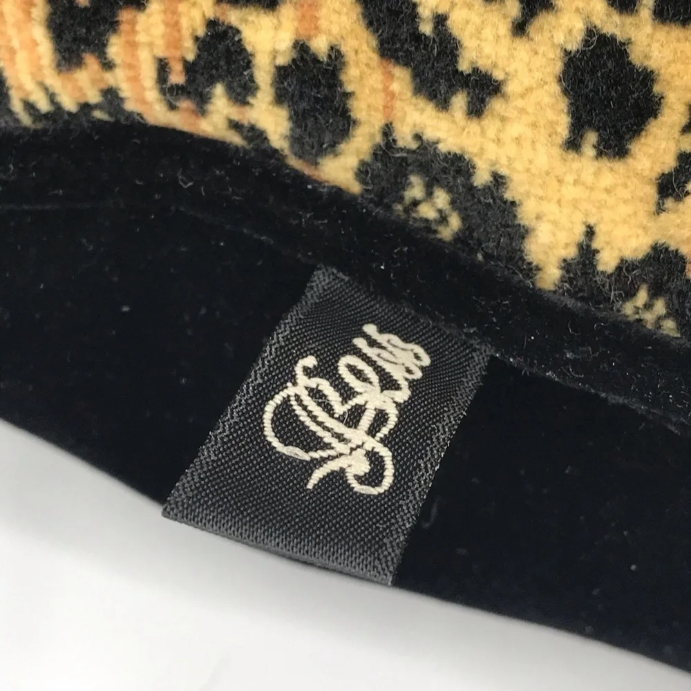 Bess leopard velvet